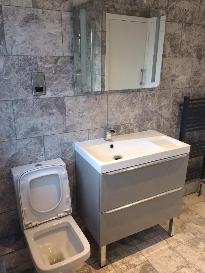 Beautiful En-Suite Bedroom Ipswich Exterior photo